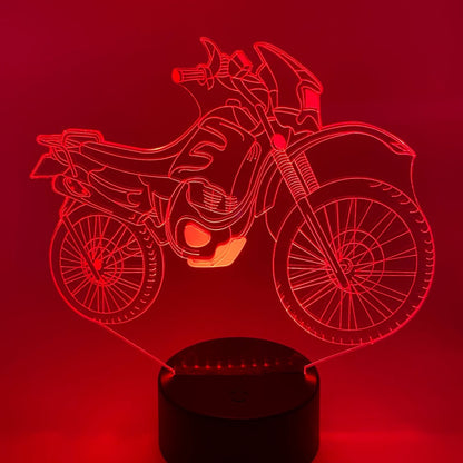 3D LED lamp crossmotor met meerdere voetopties, passend bij elke kamer.